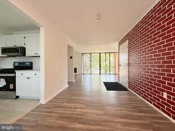 Gaithersburg, MD 20878,730 QUINCE ORCHARD BLVD #730-101