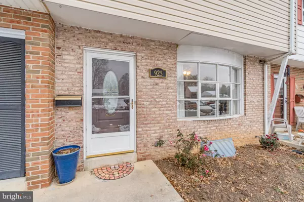 Palmyra, PA 17078,925 E OAK ST