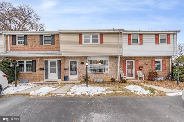 Palmyra, PA 17078,925 E OAK ST
