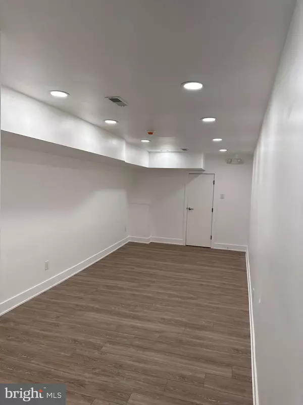 Philadelphia, PA 19143,602 S 52ND ST