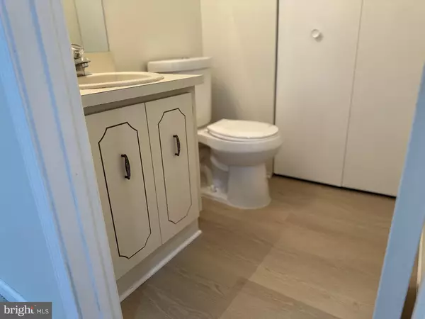 Mount Laurel, NJ 08054,329 GWYNEDD CT