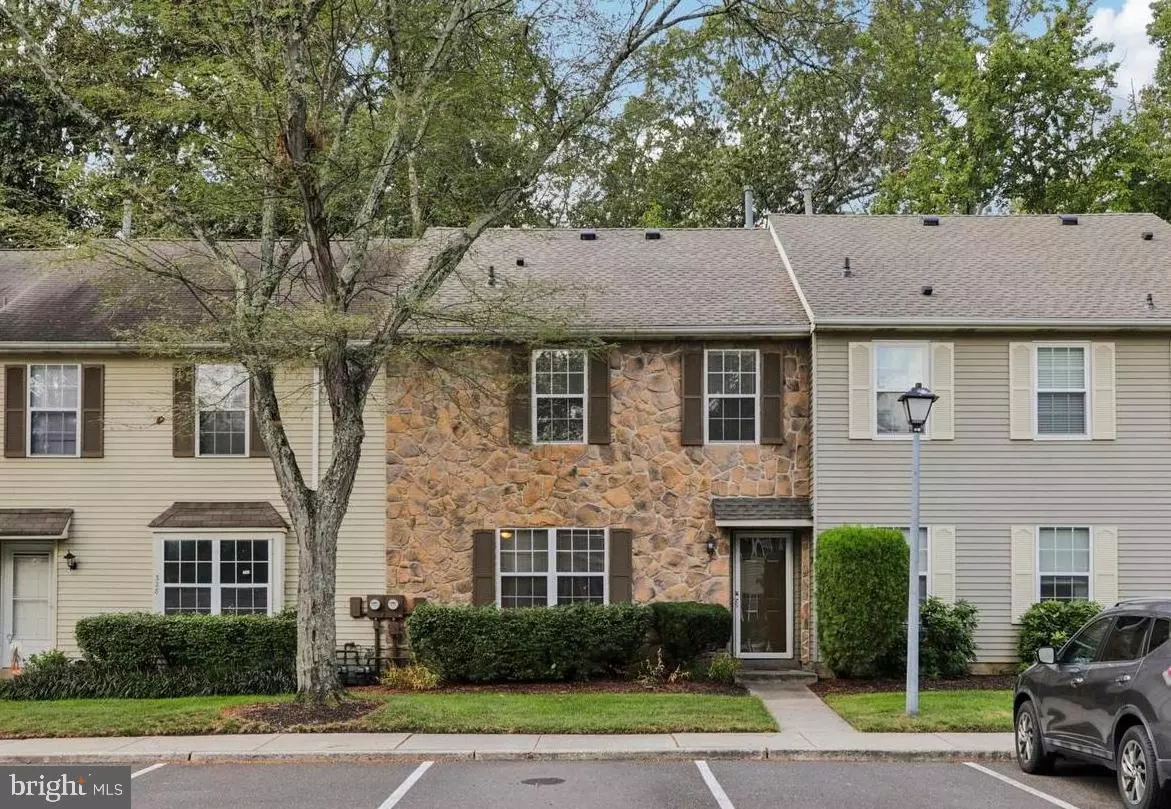 Mount Laurel, NJ 08054,329 GWYNEDD CT