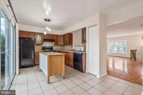 Beltsville, MD 20705,3314 MAJOR DENTON DR