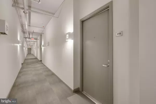 Washington, DC 20005,1300 N ST NW #218