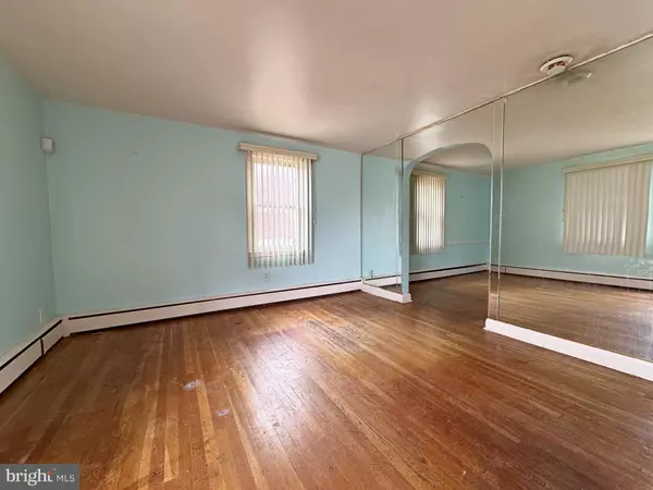 Baltimore, MD 21239,5911 GLENKIRK RD