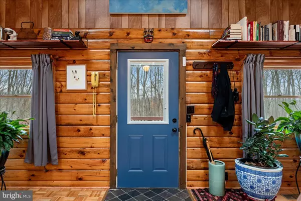 Berkeley Springs, WV 25411,249 CRESTVIEW LN