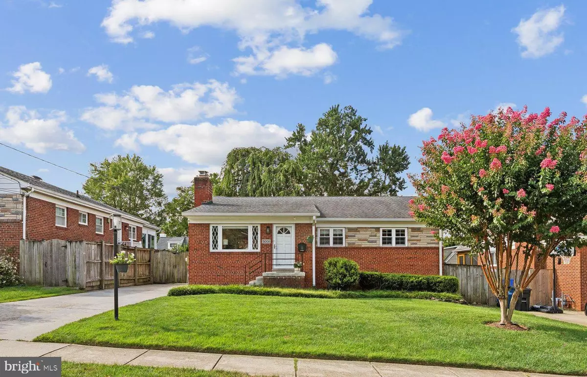 Kensington, MD 20895,5006 FLANDERS AVE