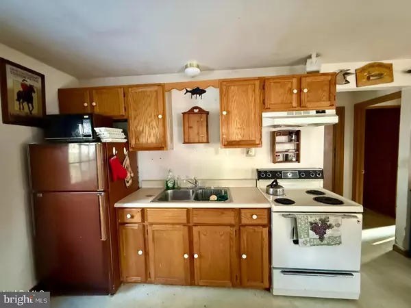 Crystal Spring, PA 15536,140 DOGWOOD LN