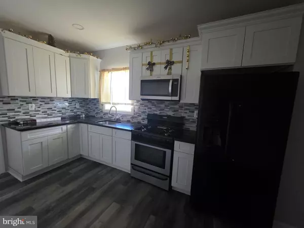 Hamilton, NJ 08610,305 LAFAYETTE AVE