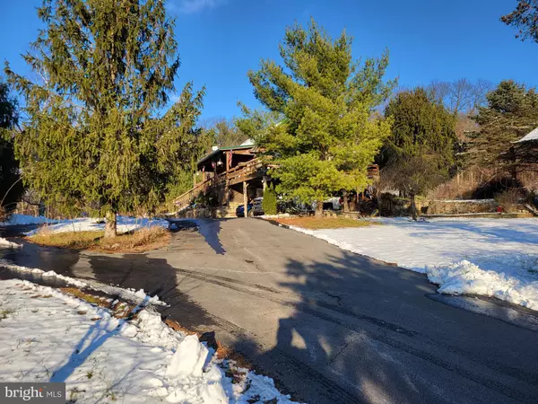 23570 PATH VALLEY RD, Doylesburg, PA 17219