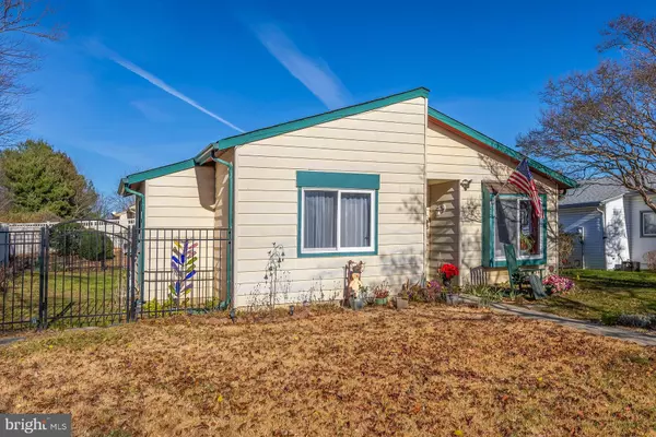 Swedesboro, NJ 08085,17 HICKORY LN