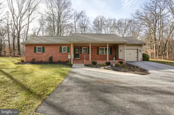 2406 ROUNDTOP RD, Middletown, PA 17057