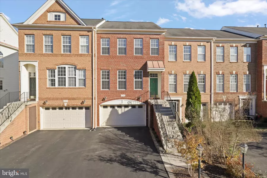 24686 NETTLE MILL SQ, Aldie, VA 20105