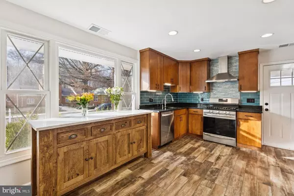 Springfield, VA 22150,7433 BATH ST