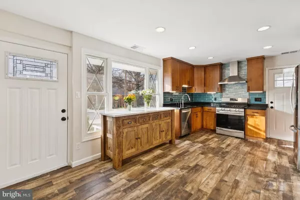 Springfield, VA 22150,7433 BATH ST