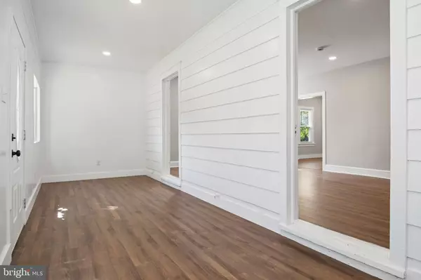 Cherry Hill, NJ 08034,16 MOORE AVE