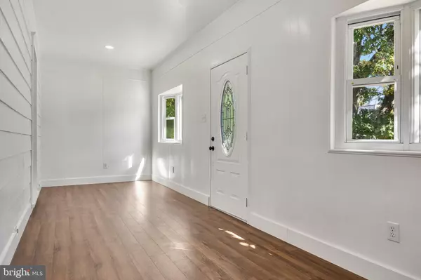 Cherry Hill, NJ 08034,16 MOORE AVE