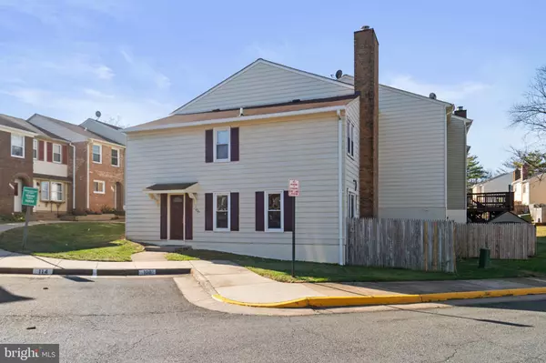 Chantilly, VA 20151,13838 BEAUJOLAIS CT