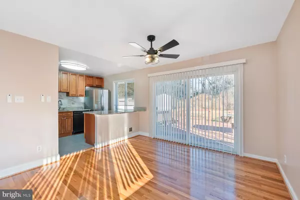 Annandale, VA 22003,7852 OREANA DR