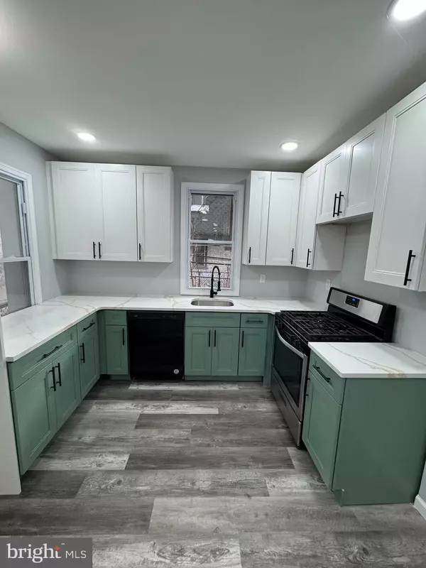 Philadelphia, PA 19132,2755 N DOVER ST