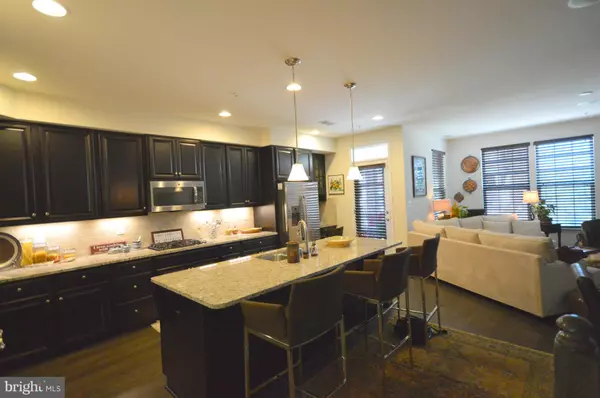 Greenbelt, MD 20770,8017 GREENBELT STATION PKWY #305B