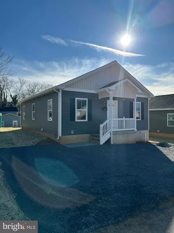 Charles Town, WV 25414,137 WALL ST