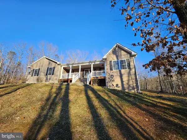 1152 BLUE MOUNTAIN RD, Front Royal, VA 22630