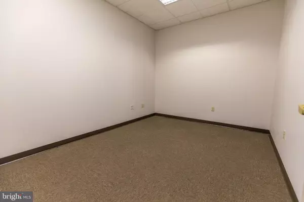 Martinsburg, WV 25401,101 S QUEEN ST #103