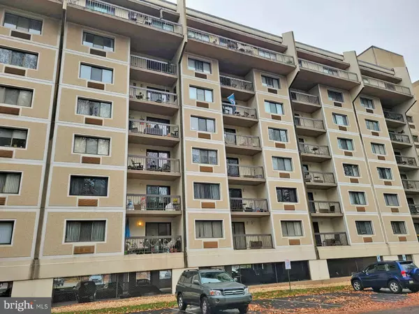 Wallingford, PA 19086,800 AVONDALE RD #7N