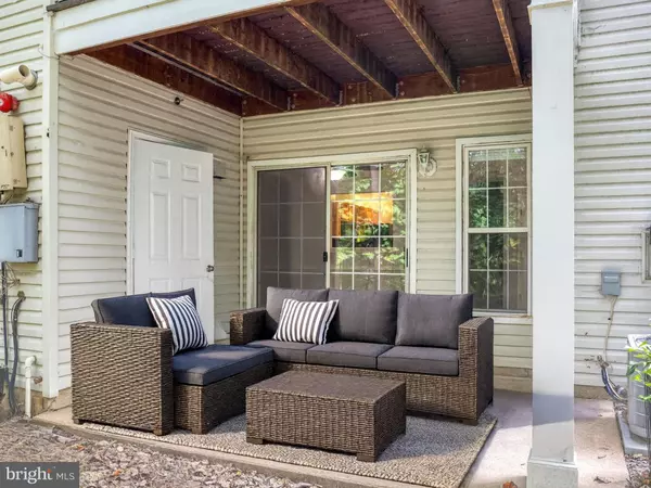 Alexandria, VA 22315,6604 NETTIES LN #1204