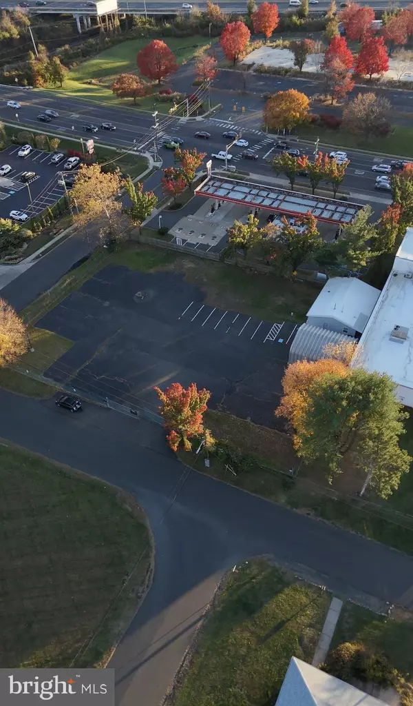 3100 READING, Feasterville Trevose, PA 19053