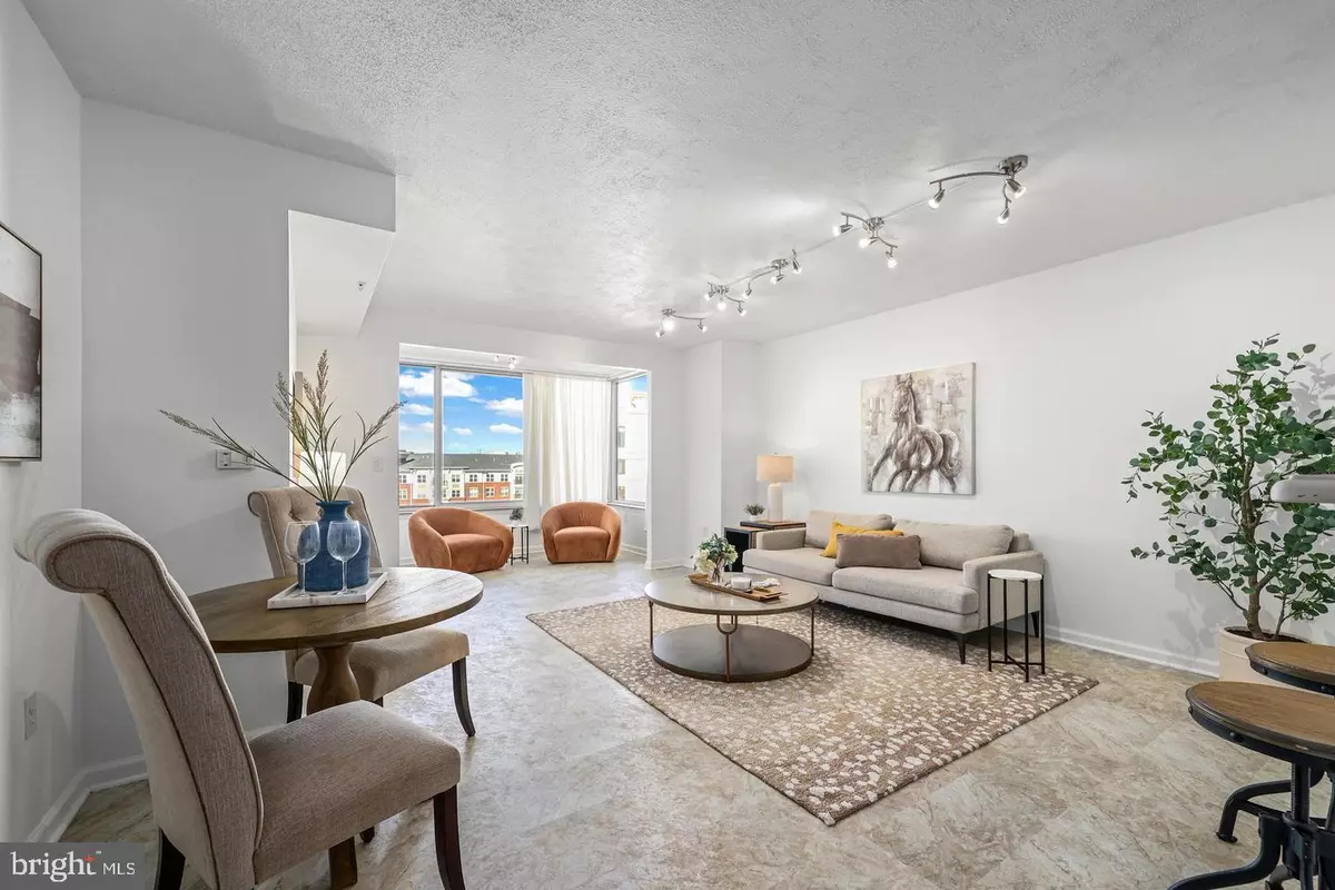 Vienna, VA 22180,2726 GALLOWS RD #1004