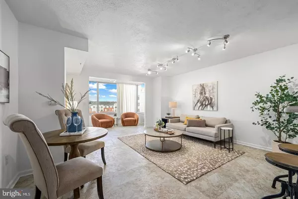 Vienna, VA 22180,2726 GALLOWS RD #1004