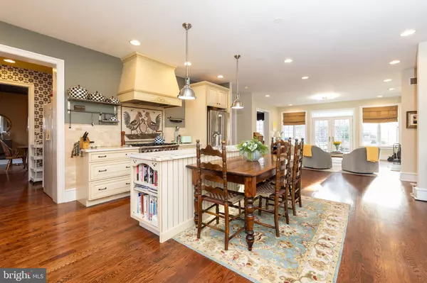 Philadelphia, PA 19118,8204 CRITTENDEN ST