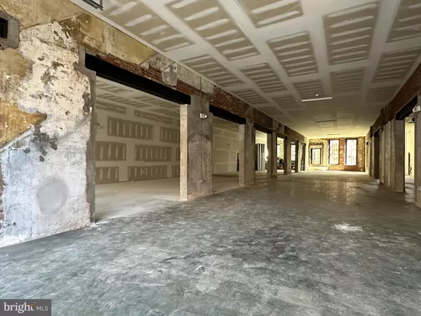 Philadelphia, PA 19123,709 N 2ND ST #RETAIL