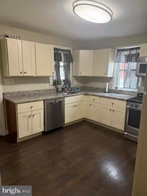 Baltimore, MD 21225,221 ORCHARD AVE