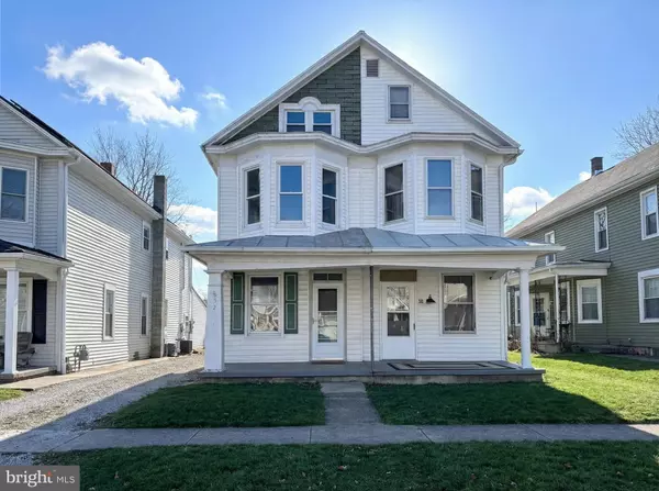 52 S 3RD ST, Mount Wolf, PA 17347