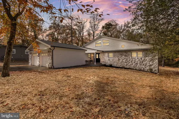 Medford, NJ 08055,17 W DELAWARE TRL