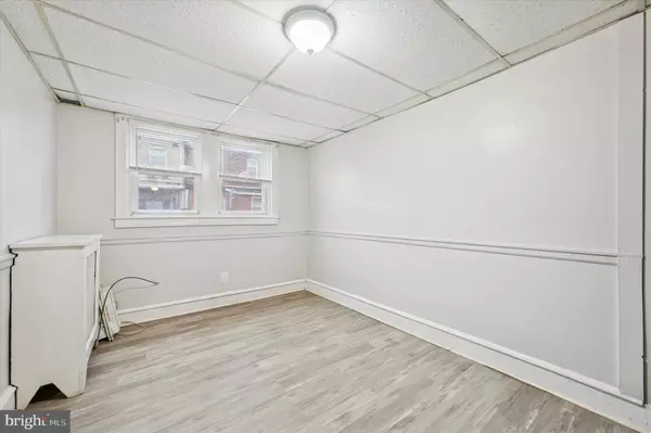 Philadelphia, PA 19142,6619 GUYER AVE #1