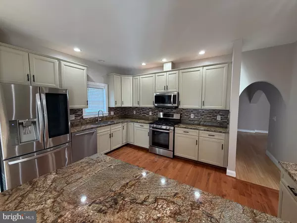 Arlington, VA 22202,728 18TH ST S