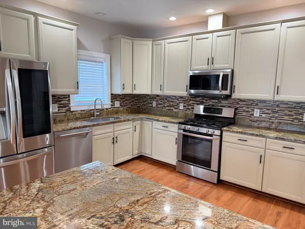 Arlington, VA 22202,728 18TH ST S