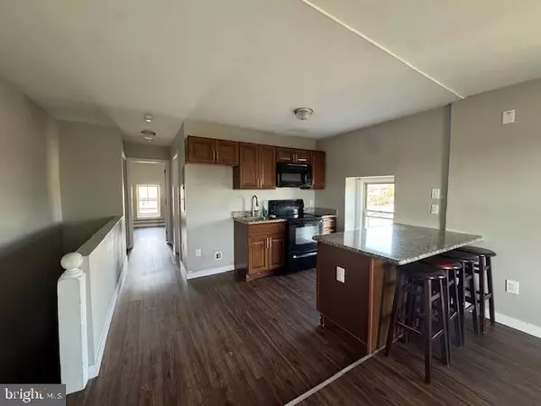 Philadelphia, PA 19120,4929 N 6TH ST #3RD FL