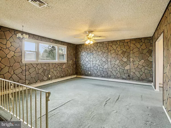 Red Hill, PA 18076,1275 WINCHESTER PL