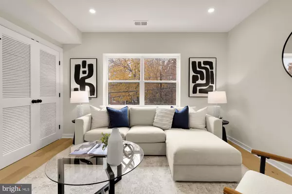 Washington, DC 20007,2606 41ST ST NW #6