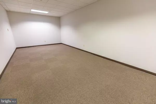 Martinsburg, WV 25401,101 S QUEEN ST #115