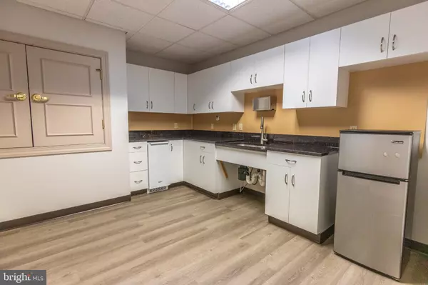 Martinsburg, WV 25401,101 S QUEEN ST #115