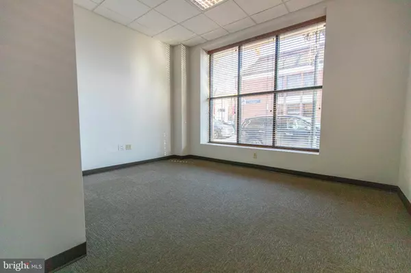 101 S QUEEN ST #116, Martinsburg, WV 25401