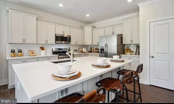 White Plains, MD 20695,10167 SHENANDOAH LN