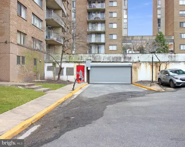 1836 METZEROTT RD #P-43, Hyattsville, MD 20783