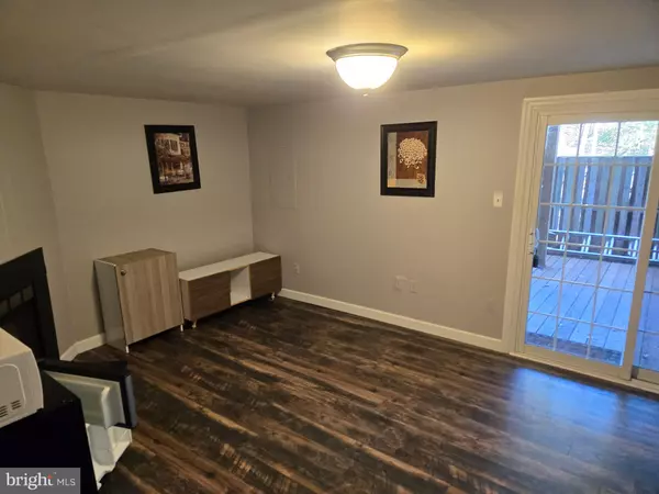 Burke, VA 22015,5922 ANNABERG PL #189